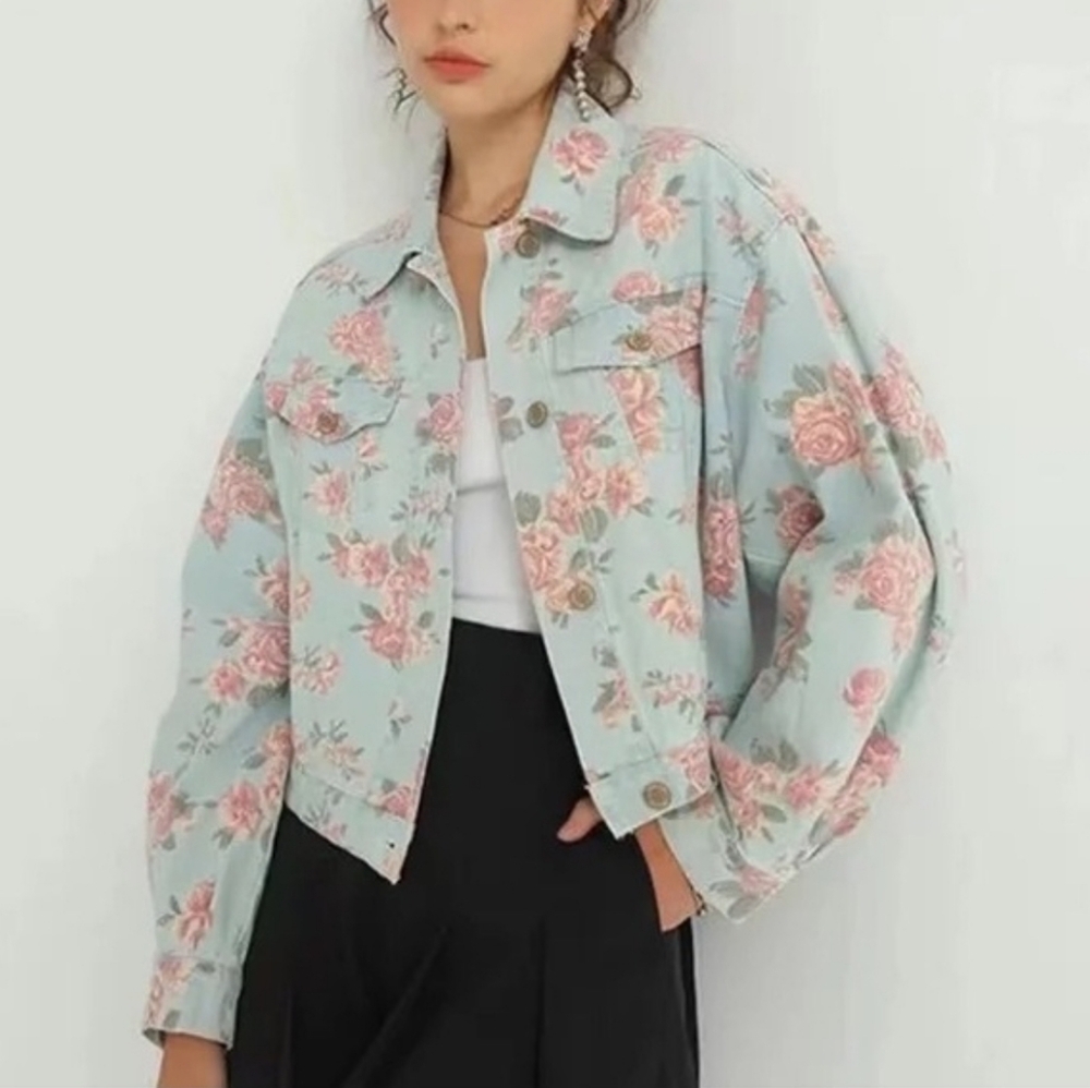 Fancy Floral Denim Jacket NWOT Size Large - Picture 1 of 6